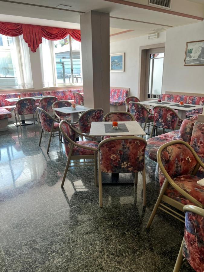 Hotel Miorelli Torbole Sul Garda Exteriör bild