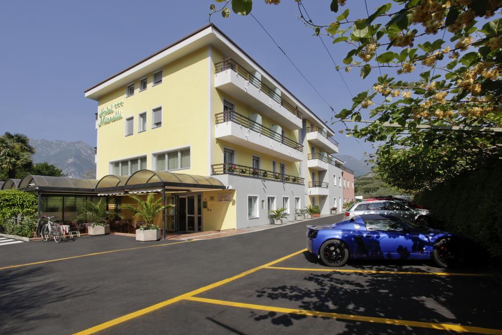 Hotel Miorelli Torbole Sul Garda Exteriör bild